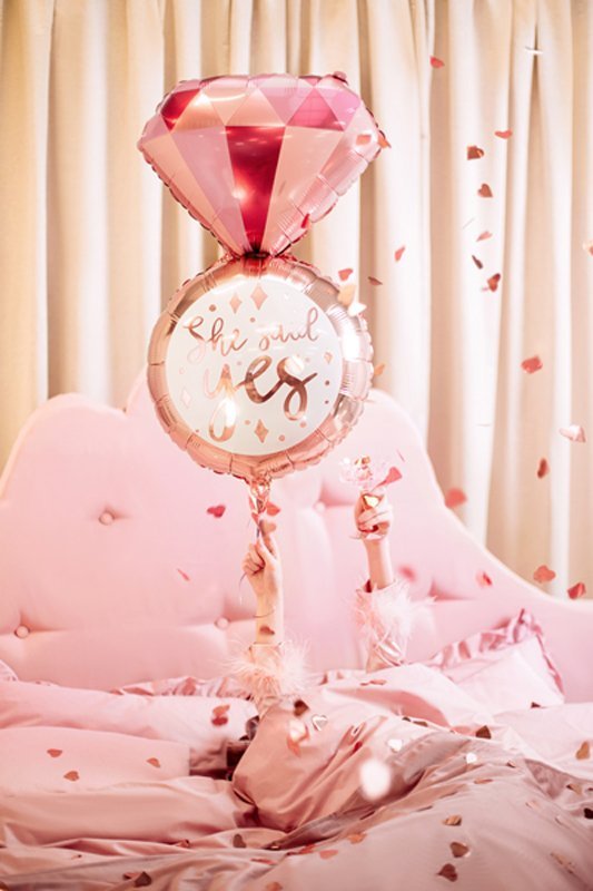 XL Folieballon she said yes bruiloft